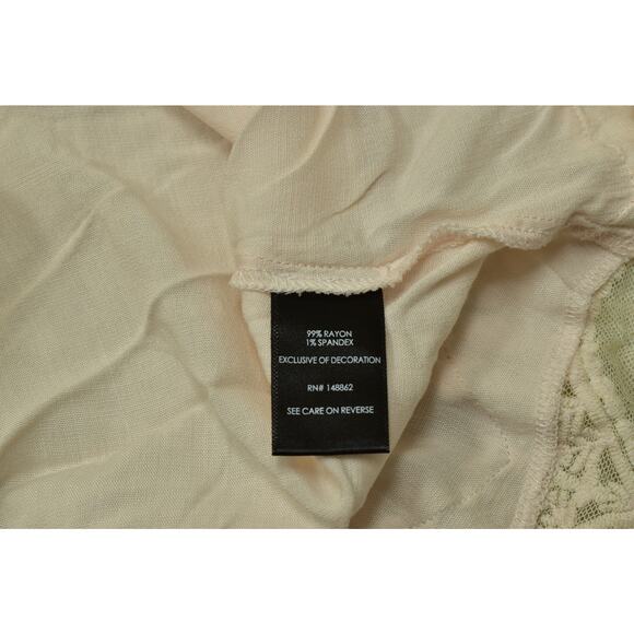 NEW Torrid Plus Size 1X Rayon Lace Hem Tank Top Cream Sleeveless Blouse - Picture 5 of 8